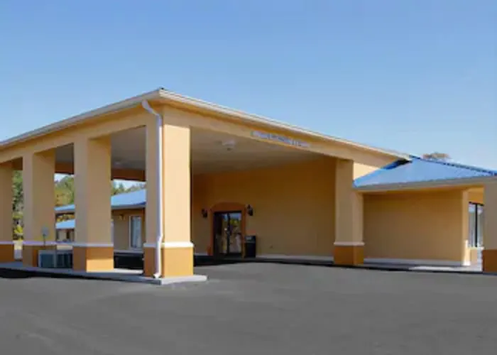 Days Inn By Wyndham Defuniak Springs